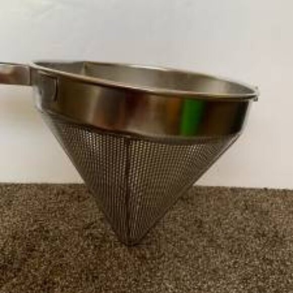 12 Cup Industrial Double Metal Cone Shaped Strainer/Sieve with Handle - Picture 2 of 4